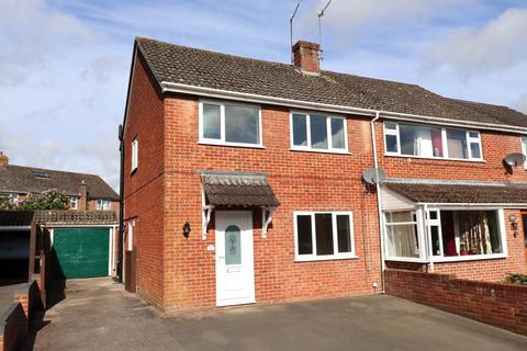25 Barrow Close, Marlborough, SN8 2BD