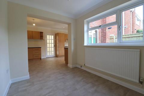 25 Barrow Close, Marlborough, SN8 2BD