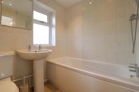 25 Barrow Close, Marlborough, SN8 2BD