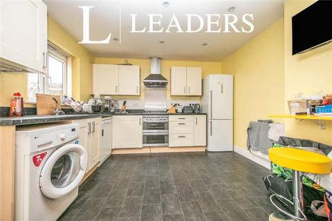 4 bedroom semi-detached house for sale, Apprentice Drive, Colchester, Essex