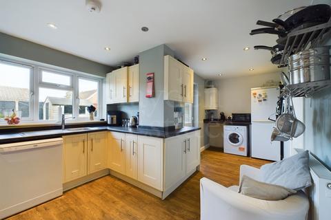 4 bedroom semi-detached house for sale, Hawthorn Crescent, Bewdley, DY12 2JE