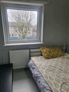 1 bedroom in a house share to rent, Loudoun Avenue, Ilford IG6