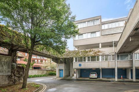 2 bedroom flat for sale, Central Windsor,  Berkshire,  SL4