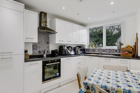 4 bedroom terraced house to rent, Fortune Green Road, West Hampstead, NW6