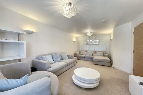 4 bedroom townhouse to rent, Cyrus Terrace, Pentland Way, Uxbridge, Greater London