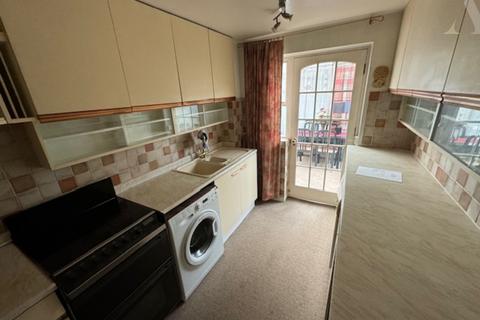 2 bedroom maisonette for sale, High Street, Solihull Lodge, Shirley, Solihull, West Midlands