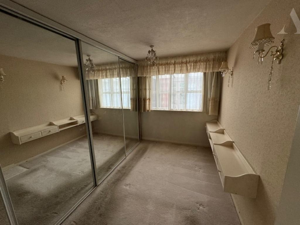 27 high street bedroom 1