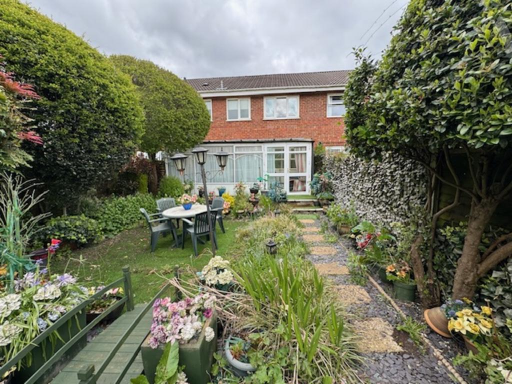 27 high street rear garden