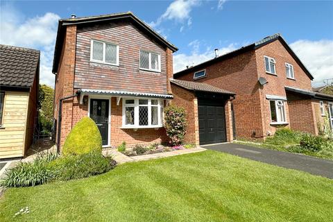 3 bedroom detached house for sale, Bradley Croft, Balsall Common, Coventry, West Midlands, CV7