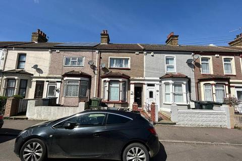 3 bedroom terraced house for sale, Knockhall Road, Greenhithe, DA9