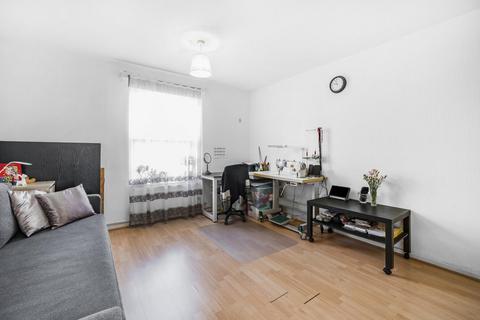 1 bedroom flat for sale, Bayes Close, Sydenham