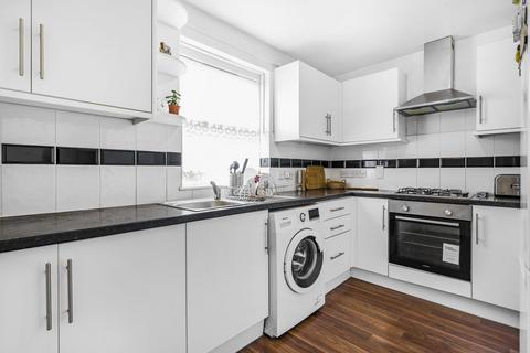 1 bedroom flat for sale, Bayes Close, Sydenham