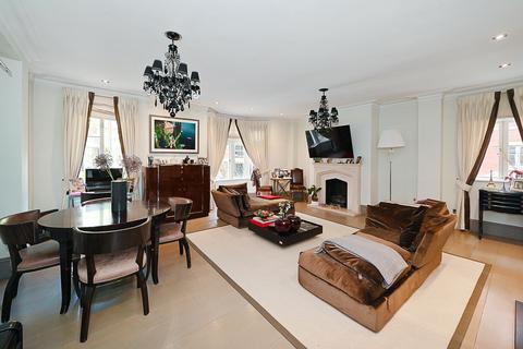 3 bedroom apartment to rent, Fulham Road, SW3