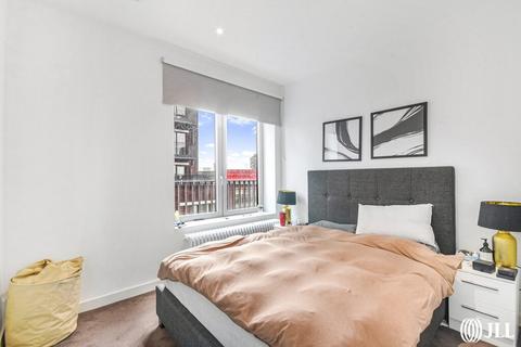 2 bedroom flat to rent, Rendel House, London E14