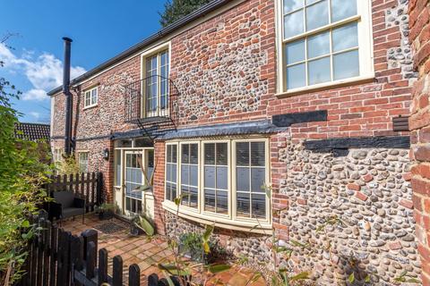 2 bedroom barn conversion for sale, High Street, Wells-next-the-Sea, NR23