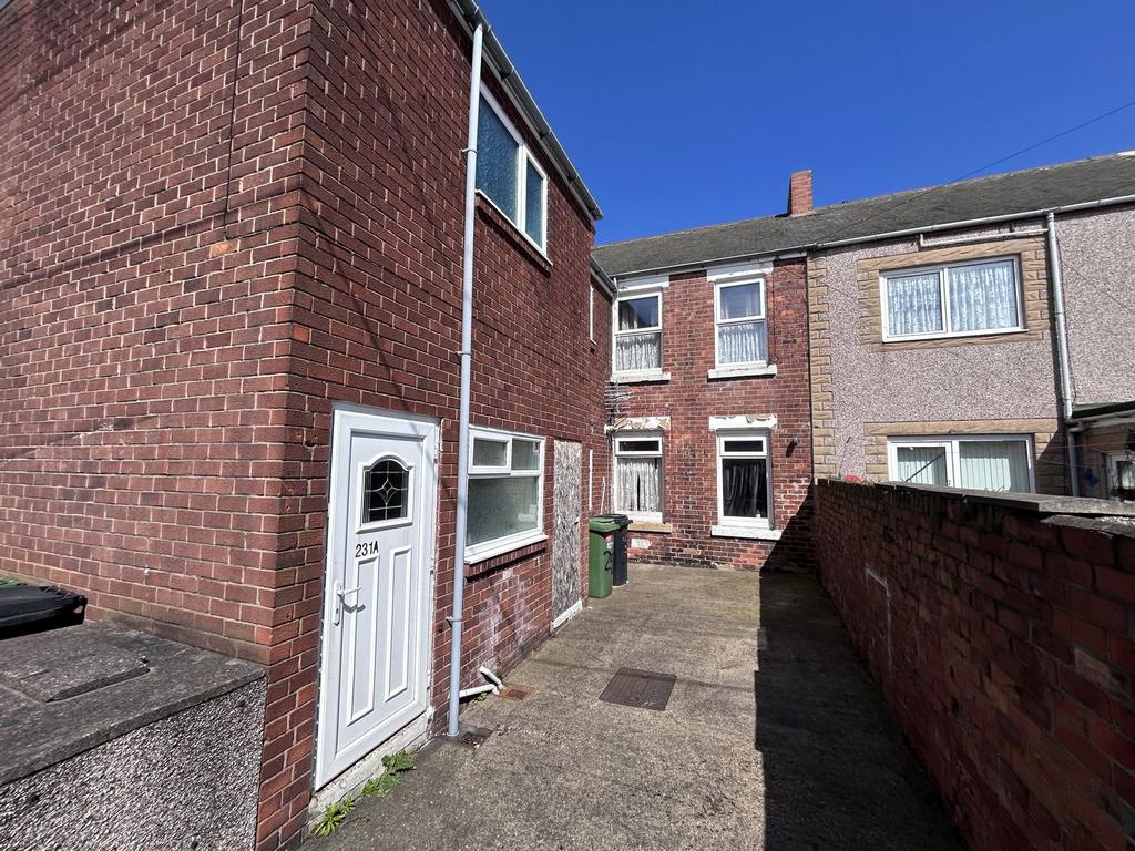 Hawthorn Road, Ashington... 2 bed flat for sale £15,000
