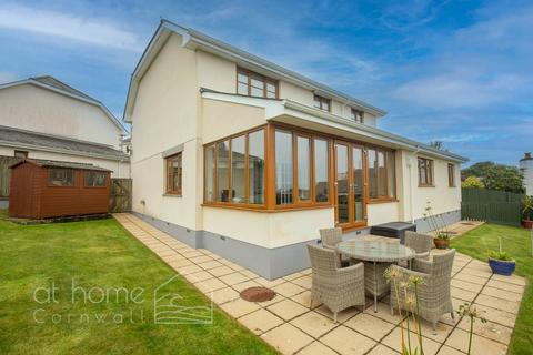 4 bedroom detached house for sale, Trewirgie Hill, Redruth TR15