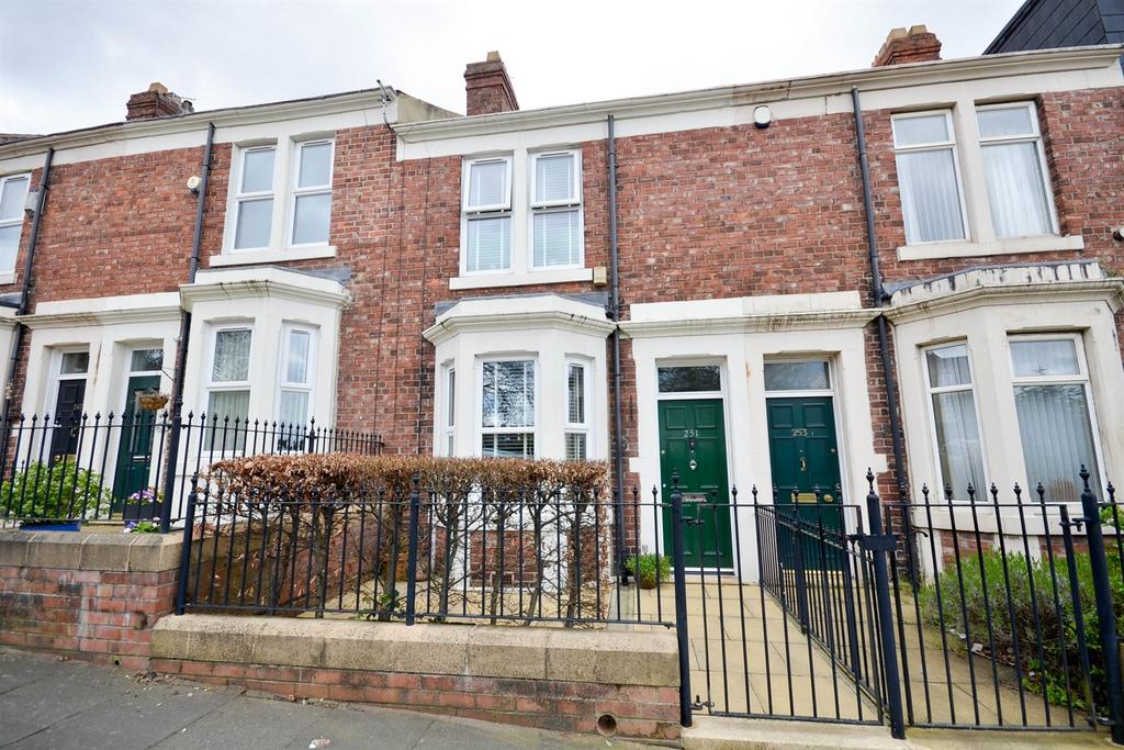 Whitehall Road, Gateshead 3 bed terraced house for sale £155,000