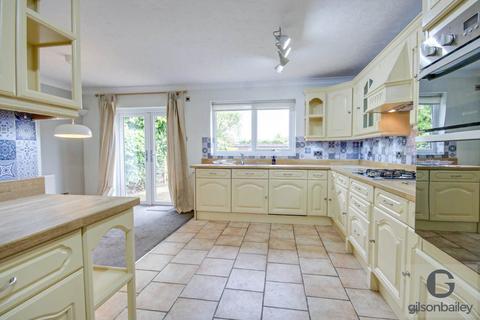 3 bedroom end of terrace house for sale, Wroxham Road, Norwich NR13