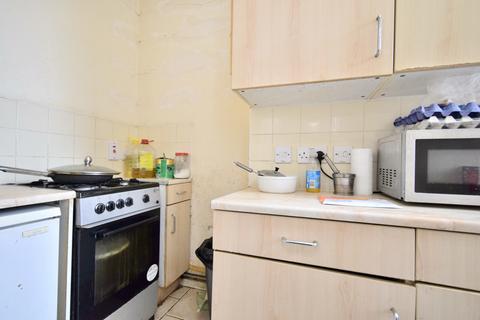 1 bedroom flat for sale, St. James Road, Highfields, Leicester, LE2