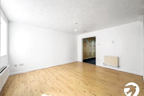 3 bedroom semi-detached house to rent, Tynemouth Road, London, SE18