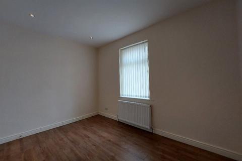2 bedroom terraced house to rent, Hunslet Street, Burnley BB11