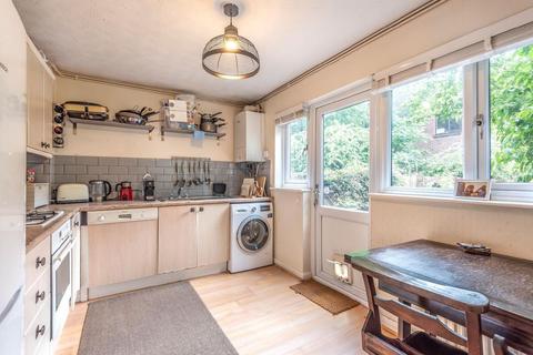 2 bedroom terraced house for sale, Victory Way, Surrey Quays
