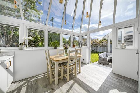 102 Edgell Road, Staines-upon-thames, TW18 2EL