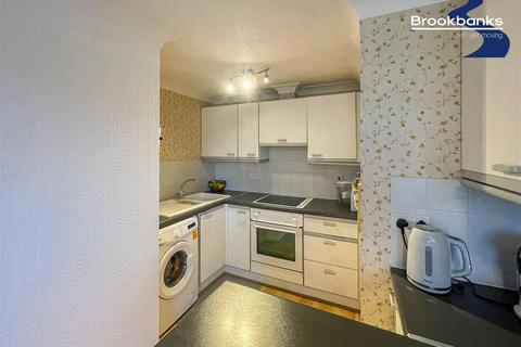 1 bedroom flat to rent, London Road, West Kingsdown, Sevenoaks, TN15 6EW