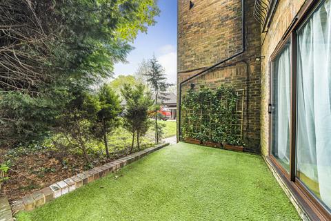 Flat 1, 36 Kingsend, Ruislip, HA4 7DA
