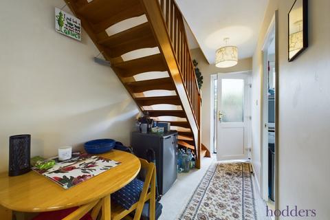 1 bedroom end of terrace house to rent, Oliver Close, Addlestone, KT15