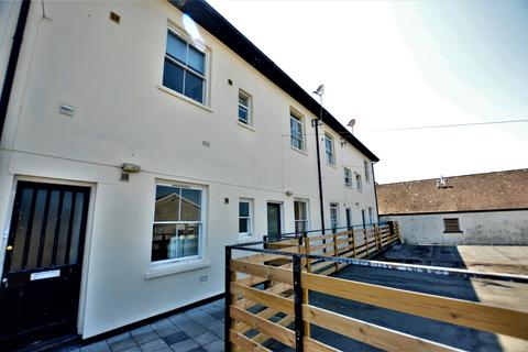 2 bedroom terraced house to rent, 2 Bree Shute Lane, Bodmin, PL31 2JH