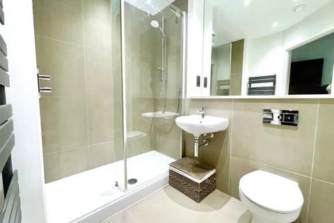 3 Weyview Gardens, Godalming, GU7 1GG