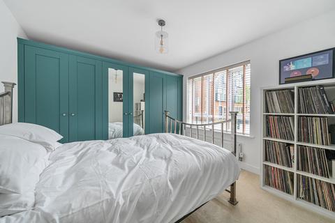 3 Weyview Gardens, Godalming, GU7 1GG