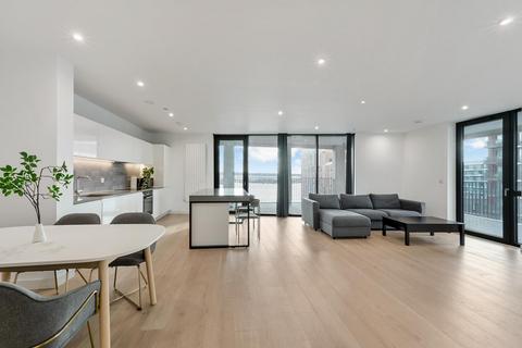 Pinnacle House, Royal Wharf, E16