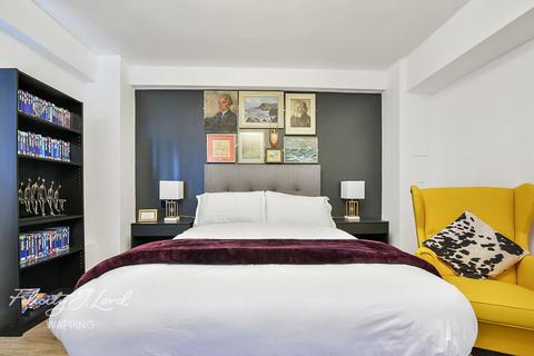 1 bedroom flat for sale, Longford House, Jubilee Street, London, E1