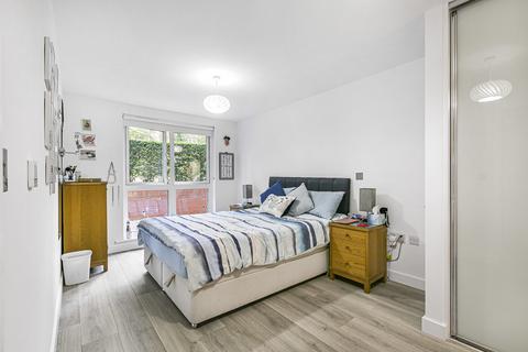 Flat 7, Park Heights Constitution Hill, Woking, GU22 7RT