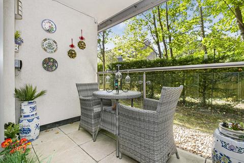 Flat 7, Park Heights Constitution Hill, Woking, GU22 7RT