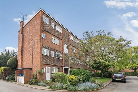 40 Broom Close, Teddington, TW11 9RJ
