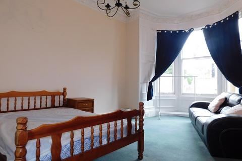 4 bedroom flat to rent, 50, Montpelier Park, Edinburgh, EH10 4NH