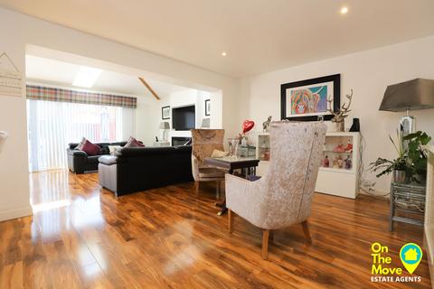 23 Balfron Drive, Coatbridge, ML5 4FF