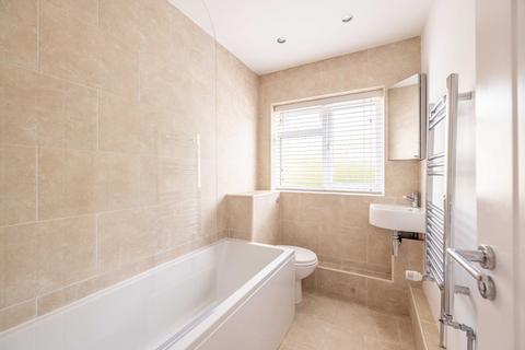 170 Pinewood Green, Iver, SL0 0QJ