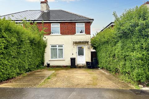 3 bedroom semi-detached house for sale, Hawthorn Avenue, Swindon SN2