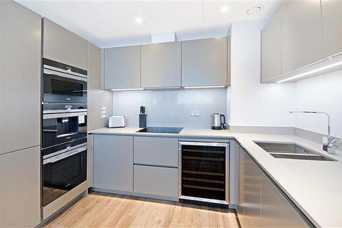 3 bedroom flat to rent, Satin House, Piazza Walk, Aldgate, London, E1