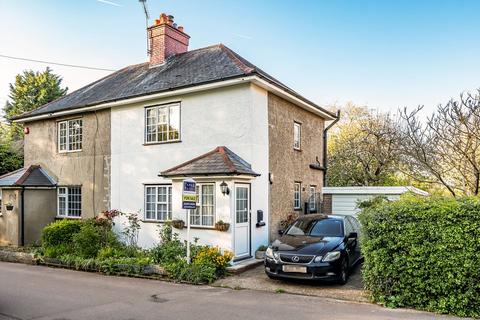 Rose Croft Cottage Chelsham Common, Warlingham, CR6 9PB