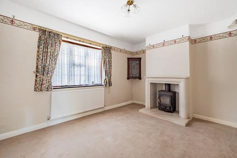 Rose Croft Cottage Chelsham Common, Warlingham, CR6 9PB