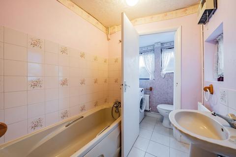 Rose Croft Cottage Chelsham Common, Warlingham, CR6 9PB