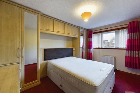 17 Mckay Road, Macduff, AB44 1XN