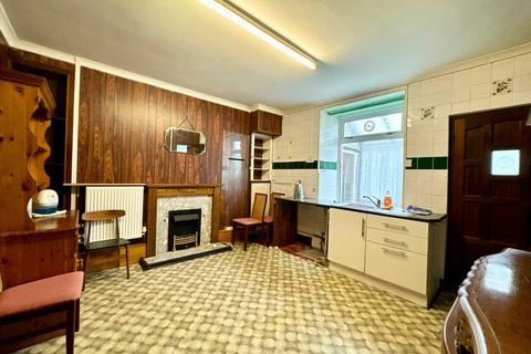 128 Miskin Road, Tonypandy, CF40 2QL