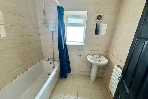 64 Hendrecafn Road, Tonypandy, CF40 1LW